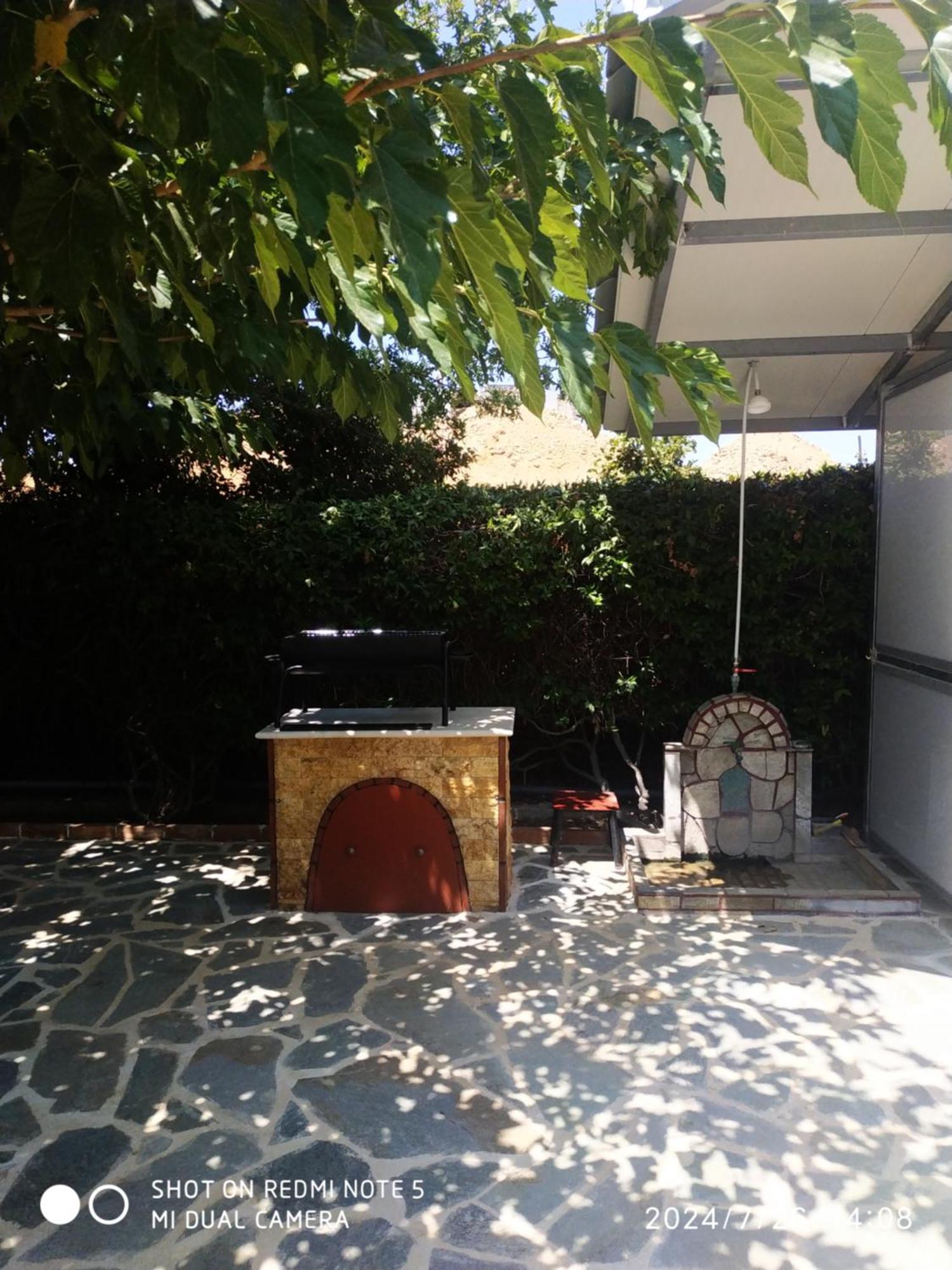 Damanda Mare Camping