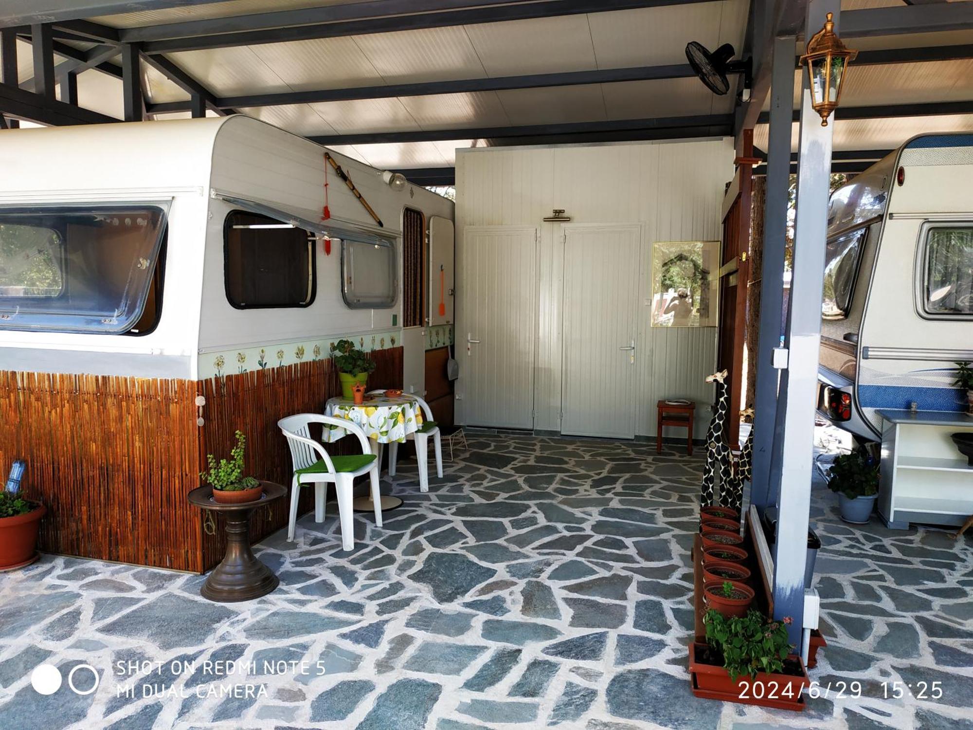 Camping Damanda Mare